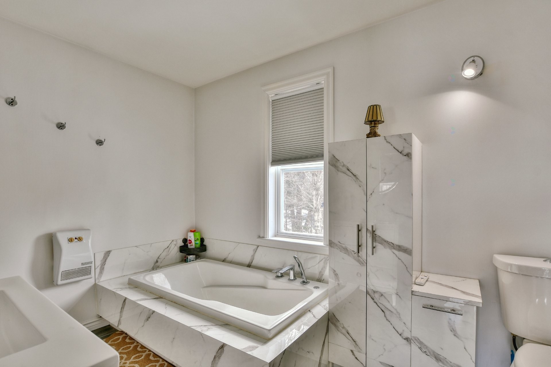 Salle de bains attenante à la CCP - 178 15E Avenue, Saint-Adolphe-D'Howard, QC - Indoor Photo Showing Bathroom