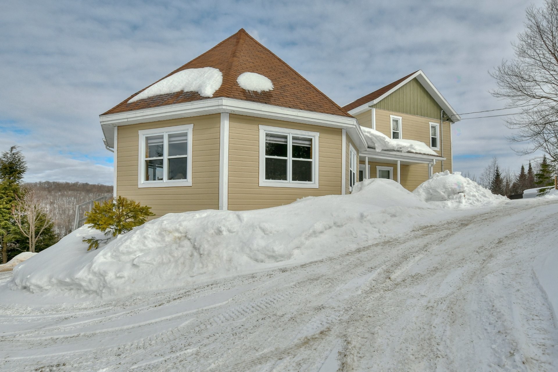 Façade - 178 15E Avenue, Saint-Adolphe-D'Howard, QC - Outdoor With Facade