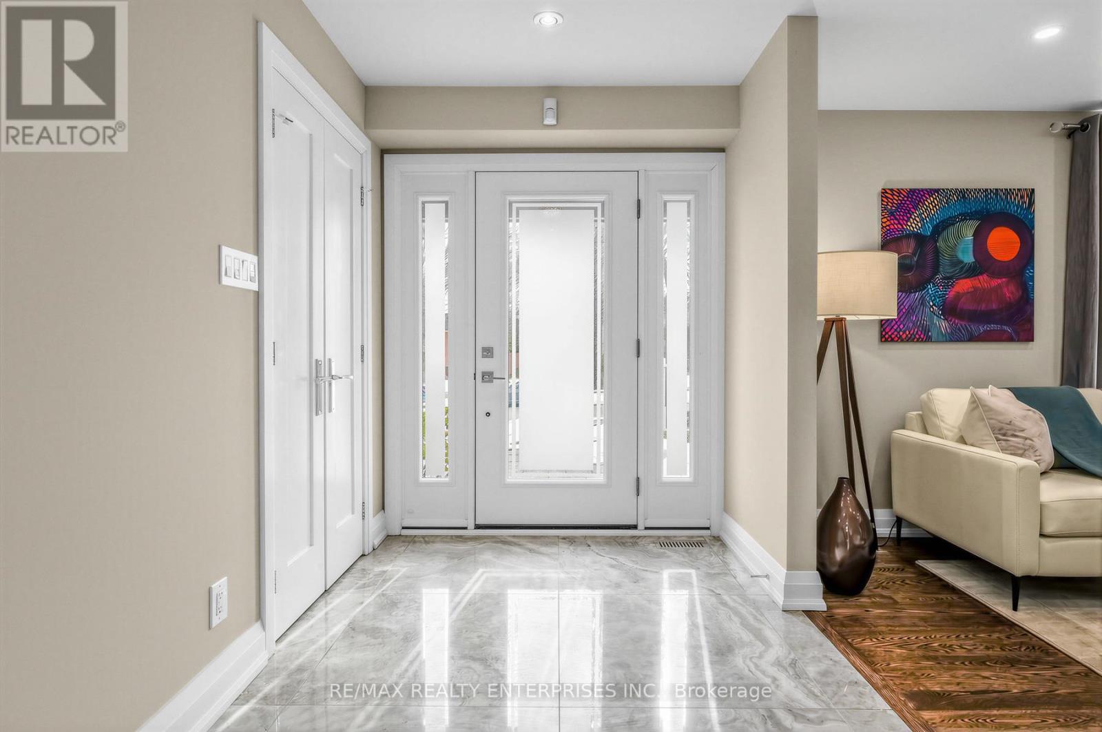 315 Swinburne Road, Burlington, ON - Indoor Photo Showing Other Room