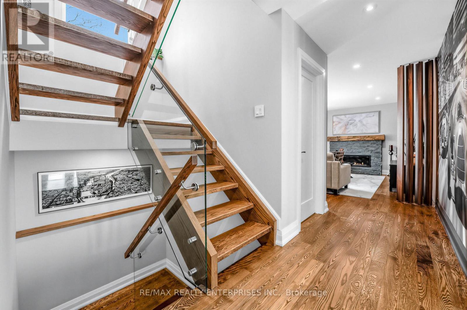 315 Swinburne Road, Burlington, ON - Indoor Photo Showing Other Room With Fireplace