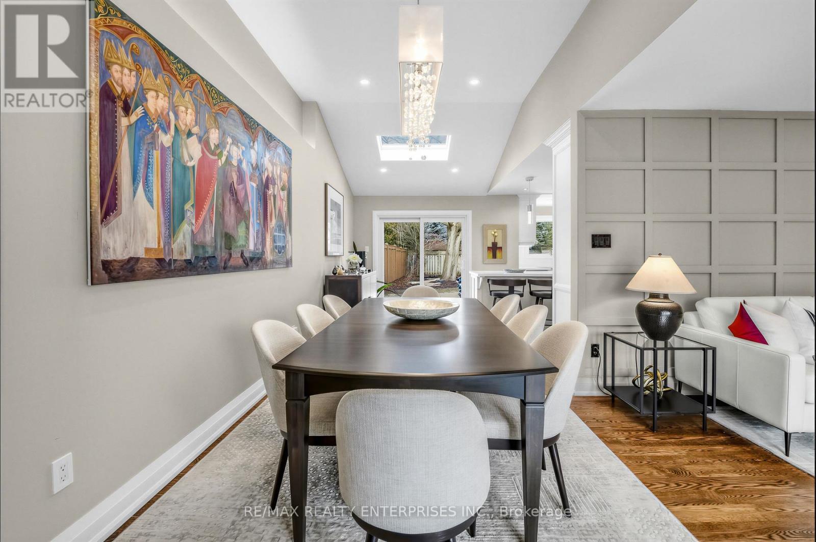 315 Swinburne Road, Burlington, ON - Indoor Photo Showing Dining Room