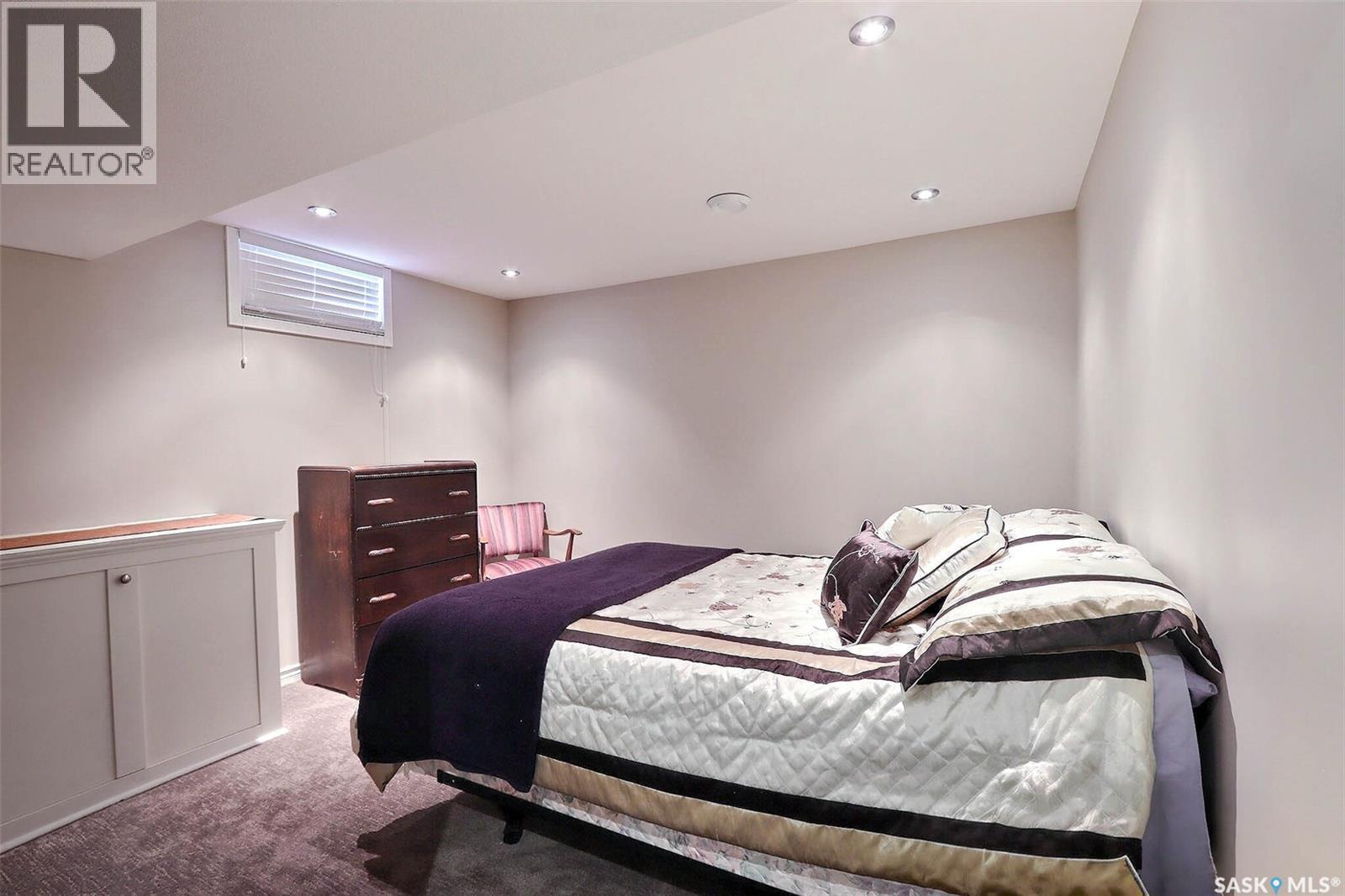 122 Macarthur Drive, Prince Albert, SK - Indoor Photo Showing Bedroom