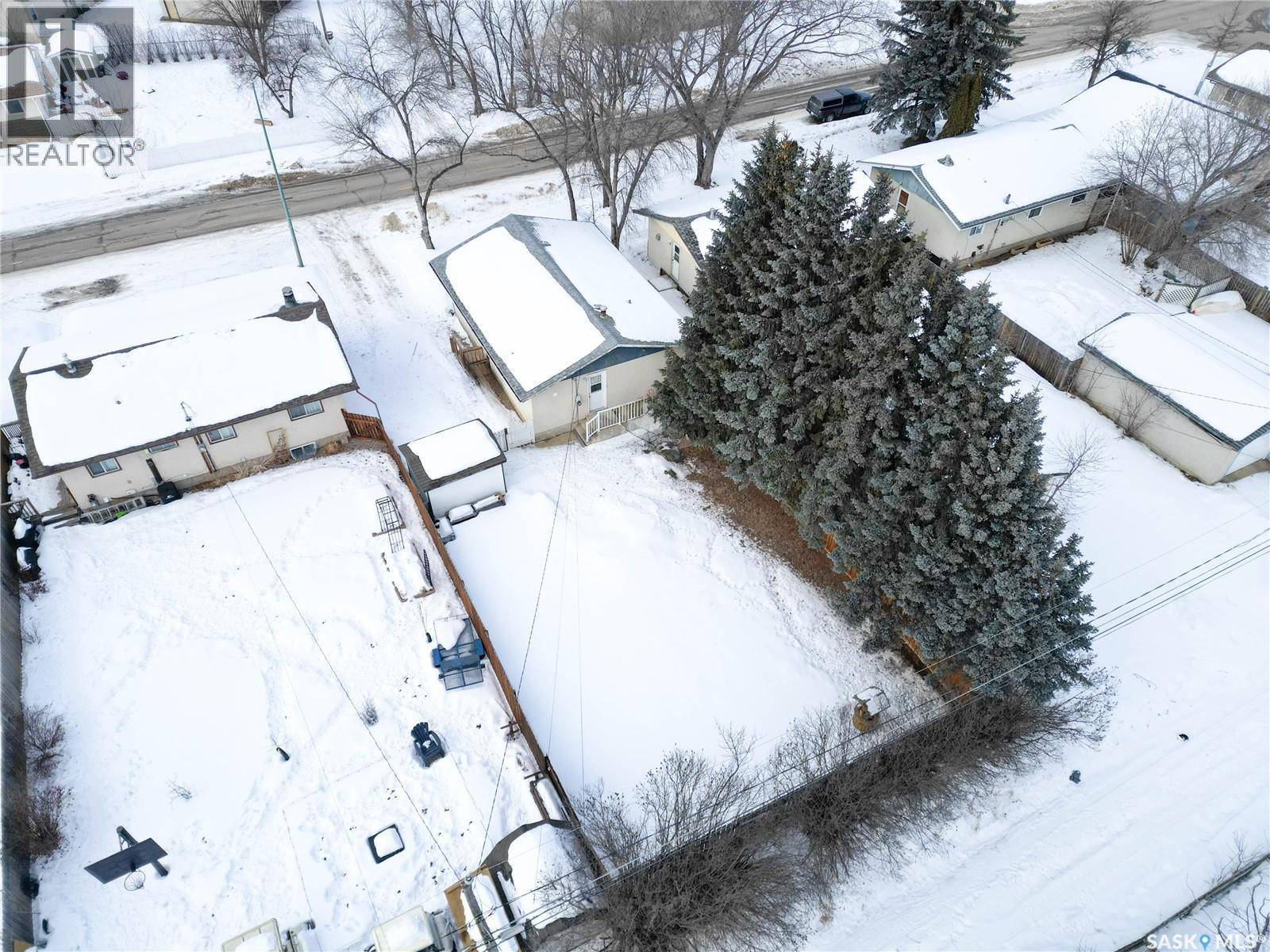 122 Macarthur Drive, Prince Albert, SK - Outdoor