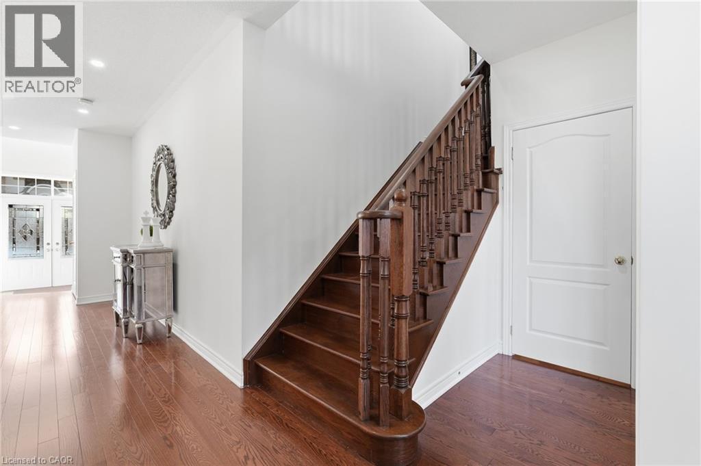 3071 Jenn Avenue, Burlington, ON - Indoor Photo Showing Other Room