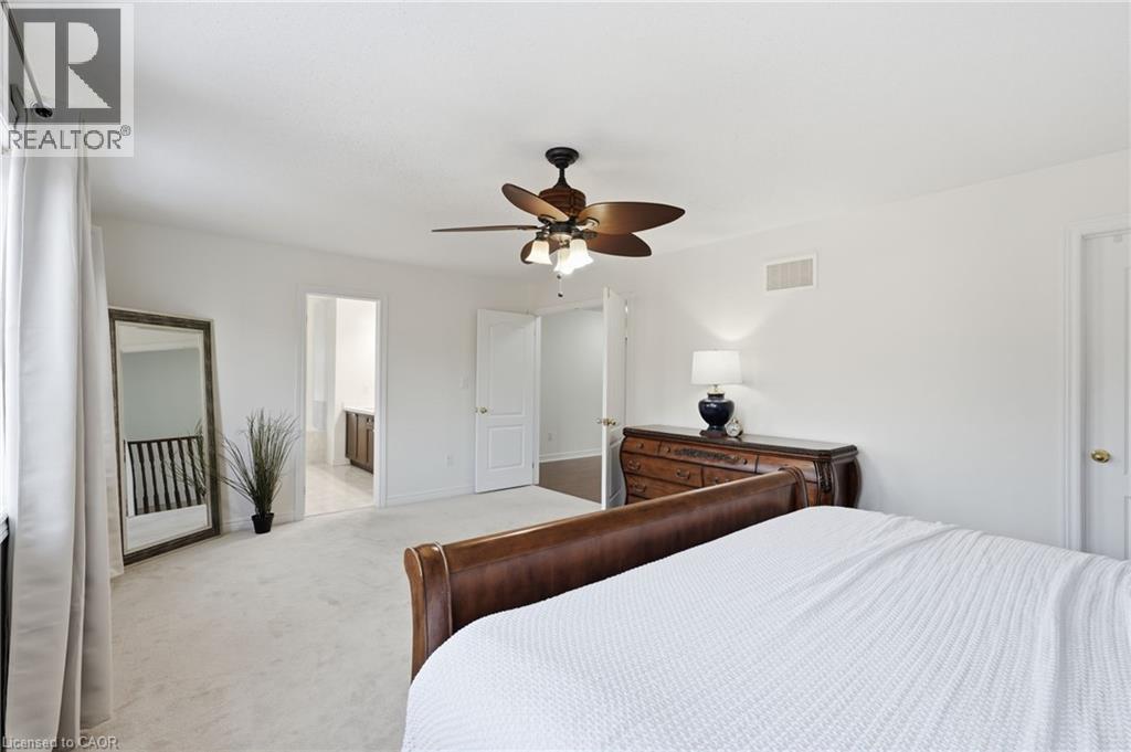 3071 Jenn Avenue, Burlington, ON - Indoor Photo Showing Bedroom