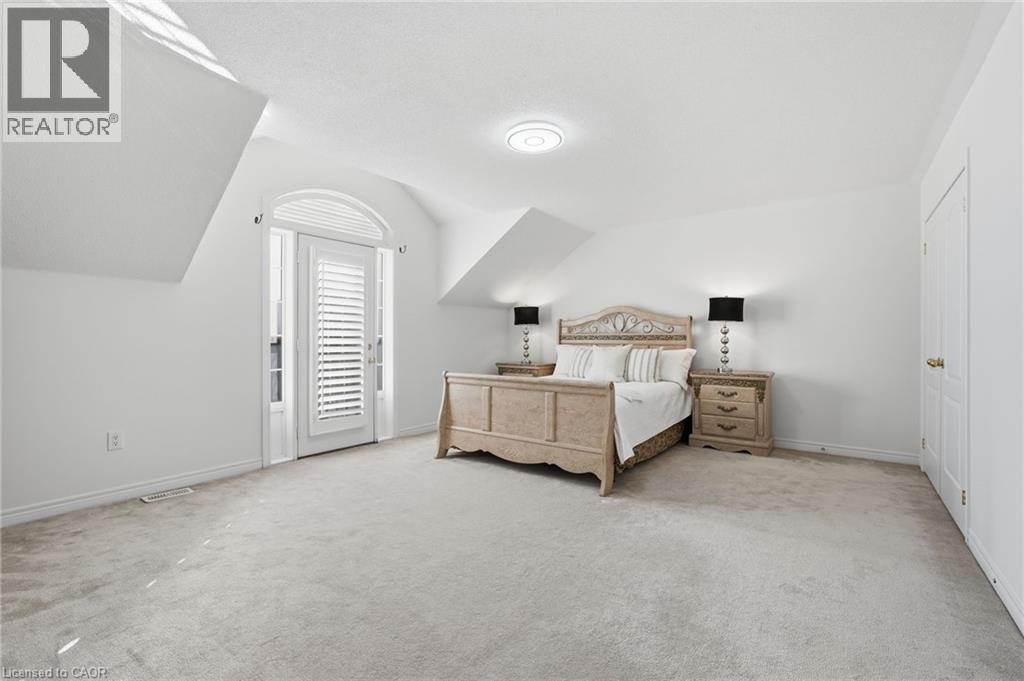 3071 Jenn Avenue, Burlington, ON - Indoor Photo Showing Bedroom