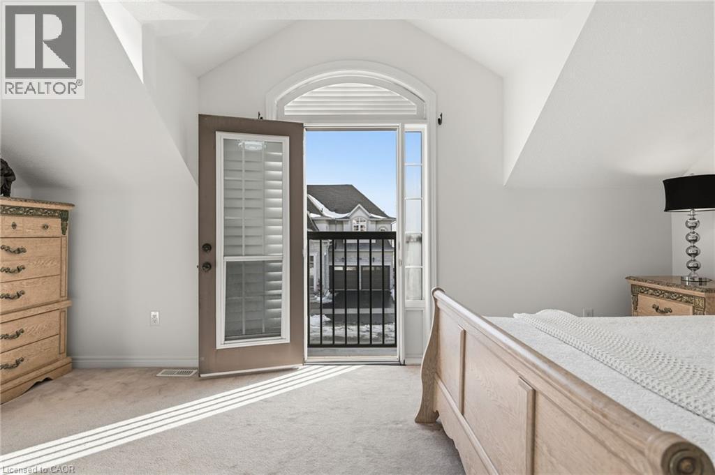 3071 Jenn Avenue, Burlington, ON - Indoor Photo Showing Bedroom