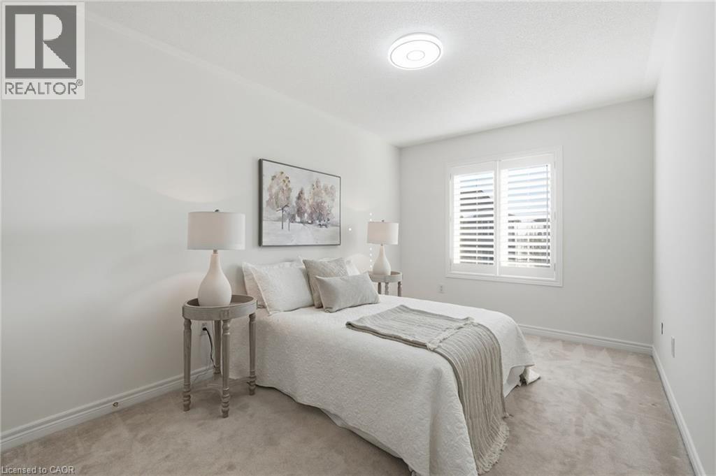 3071 Jenn Avenue, Burlington, ON - Indoor Photo Showing Bedroom