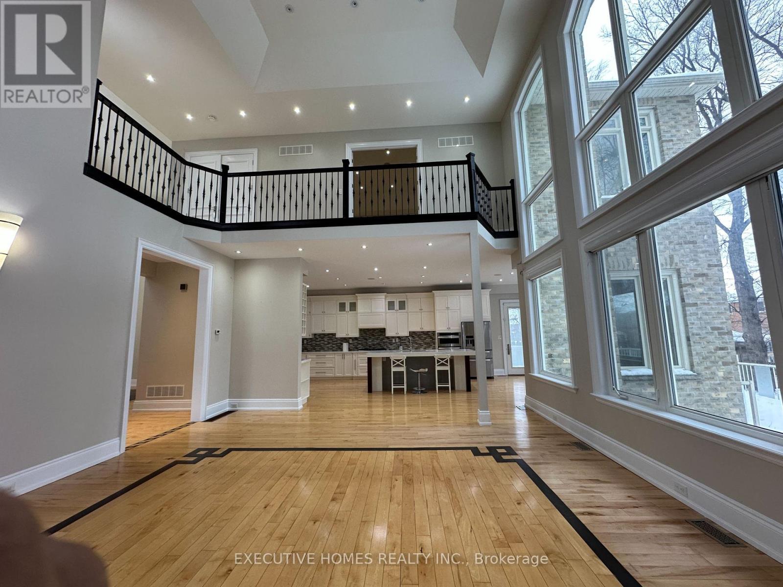 2613 Fifth Line W, Mississauga, ON - Indoor Photo Showing Other Room