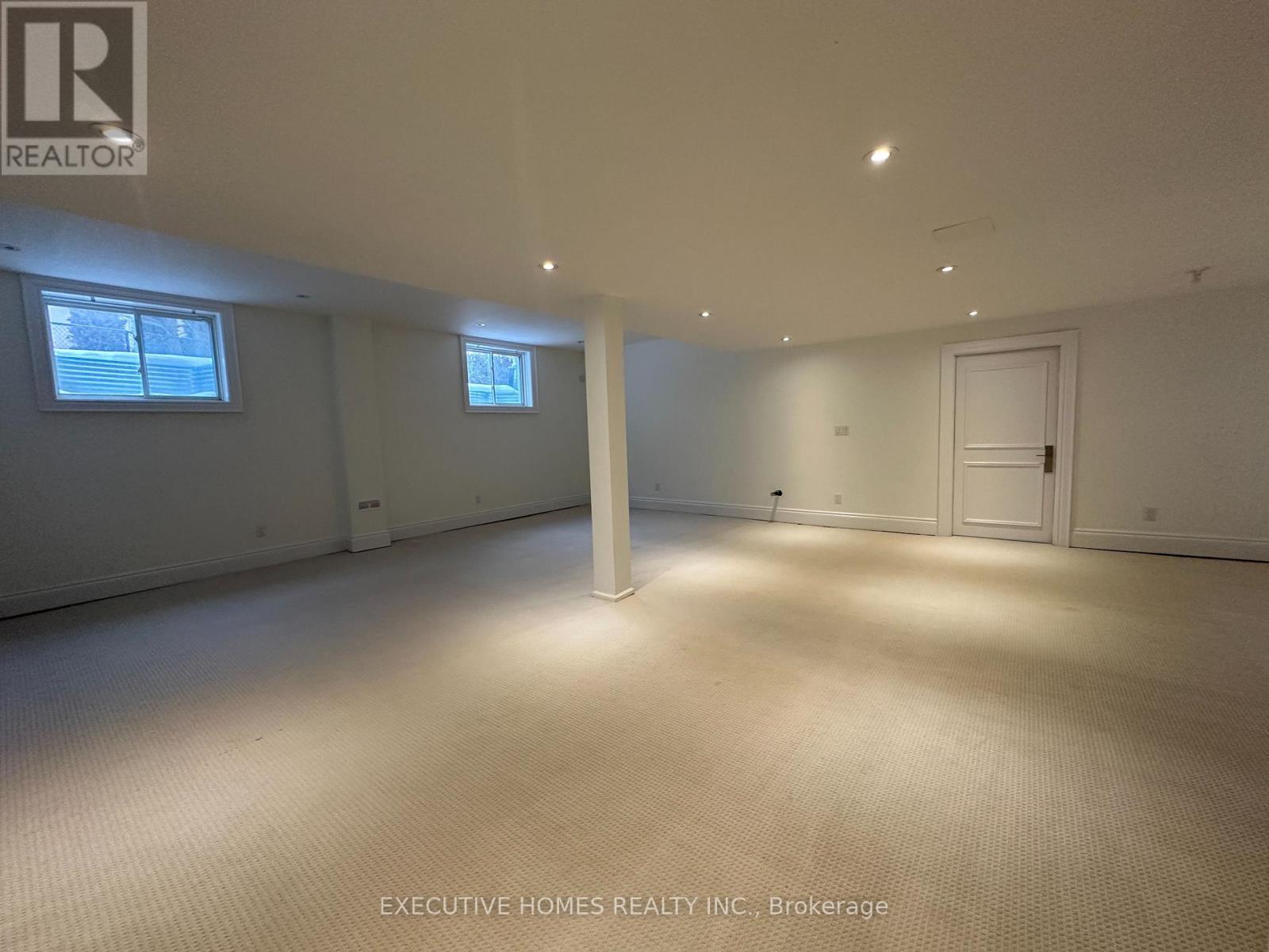 2613 Fifth Line W, Mississauga, ON - Indoor Photo Showing Basement