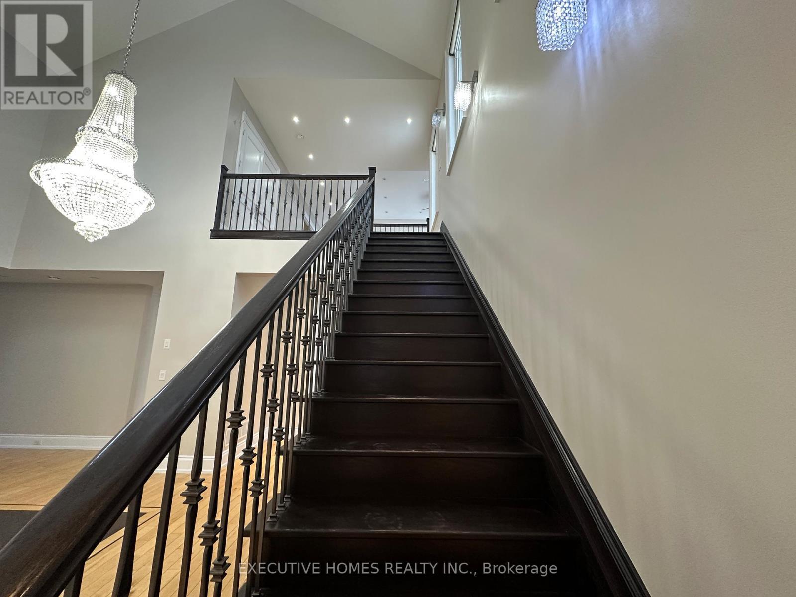 2613 Fifth Line W, Mississauga, ON - Indoor Photo Showing Other Room