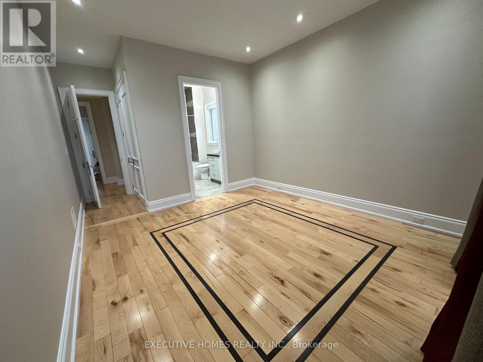 2613 Fifth Line W, Mississauga, ON - Indoor Photo Showing Other Room