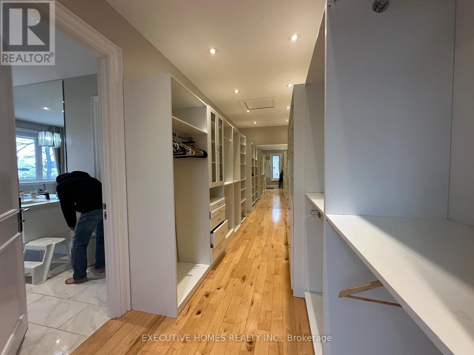 2613 Fifth Line W, Mississauga, ON - Indoor Photo Showing Other Room