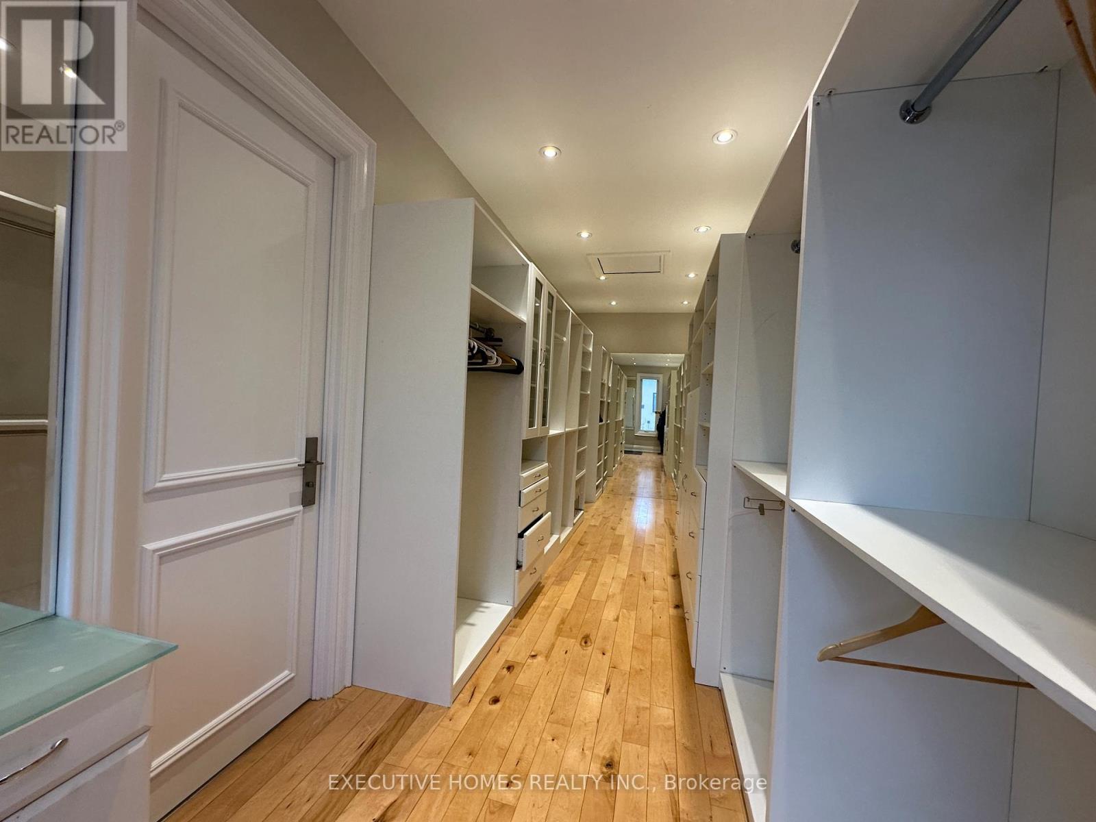 2613 Fifth Line W, Mississauga, ON - Indoor Photo Showing Other Room