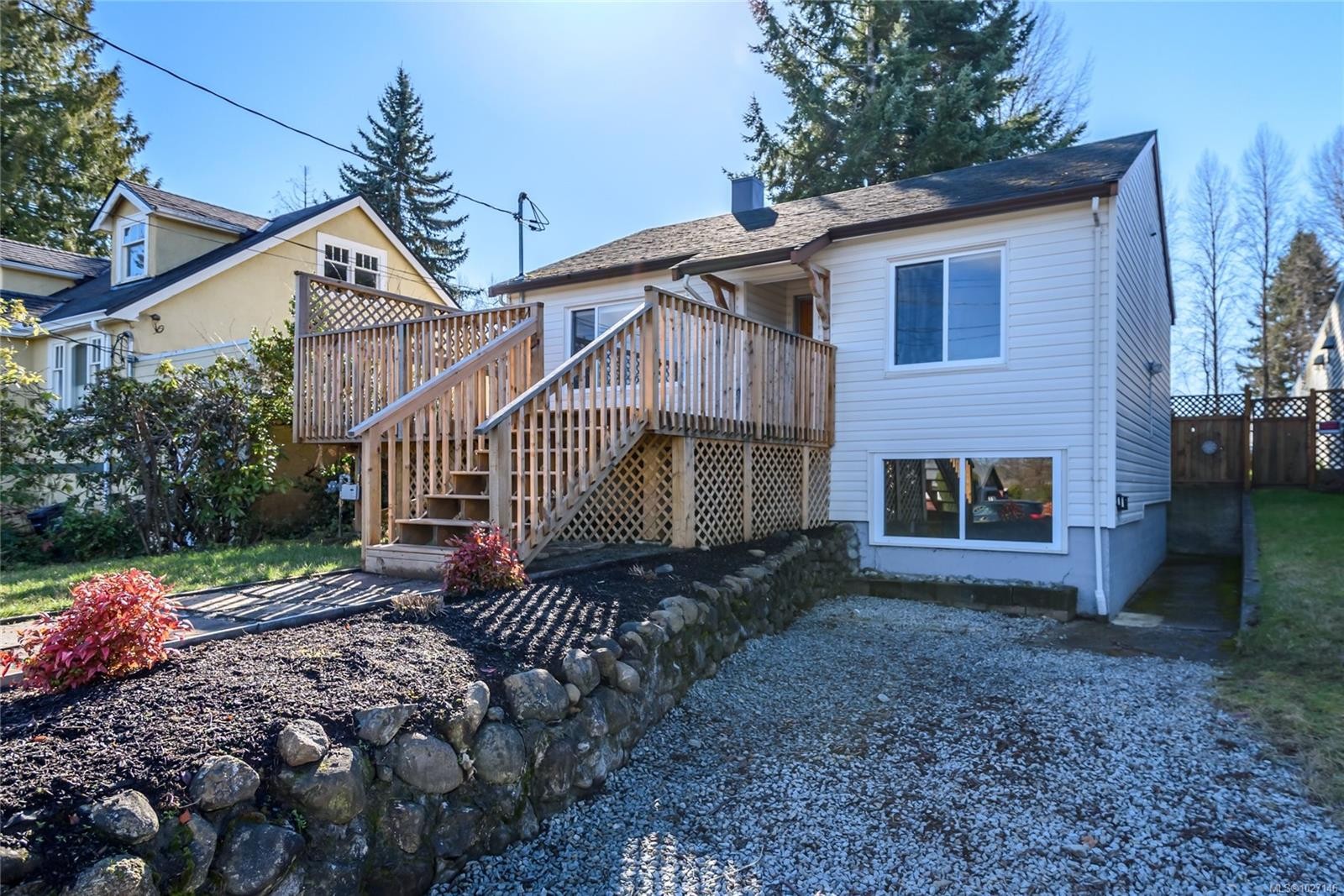 649 Mcphee Ave, Courtenay, BC