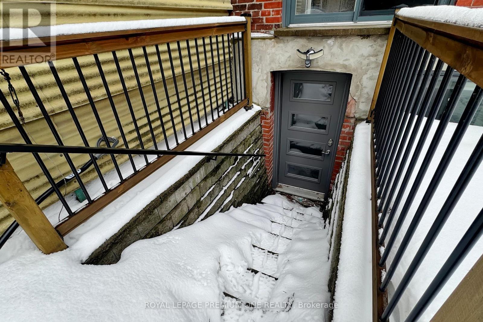 223 Manning Avenue, Toronto, ON - Outdoor