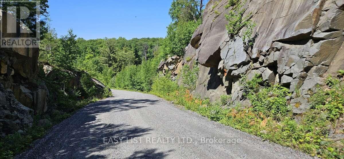 26 Fox Farm Road, Mckellar, ON