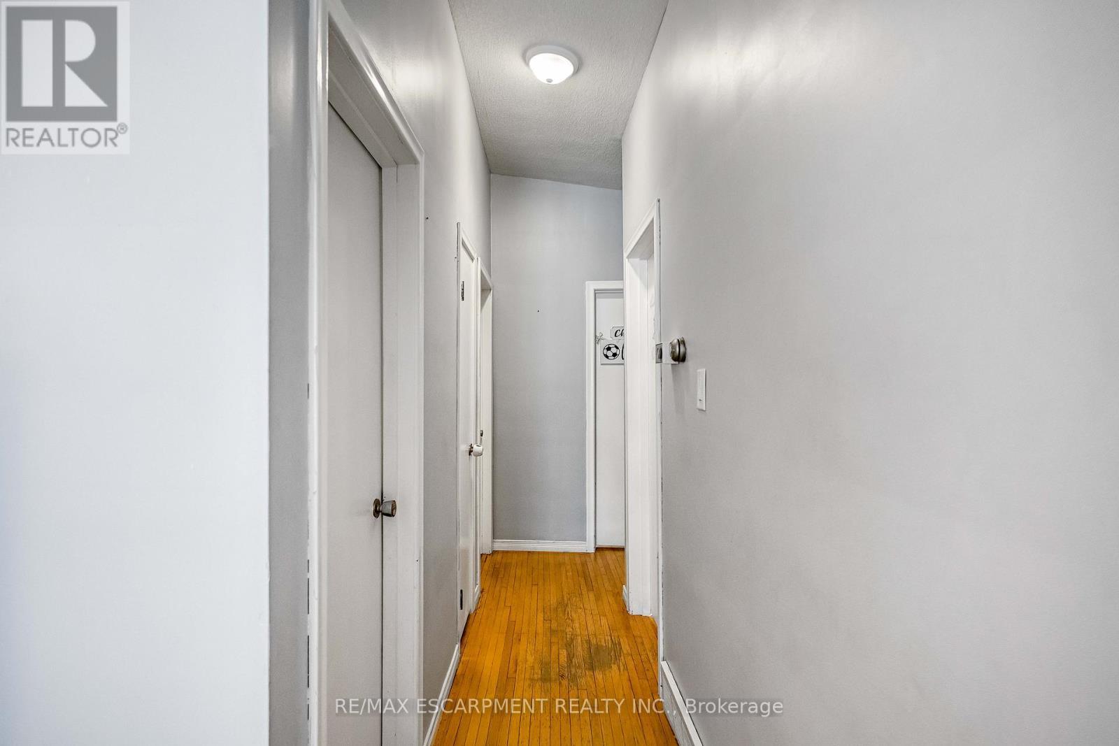 5 Carrington Court, Hamilton, ON - Indoor Photo Showing Other Room