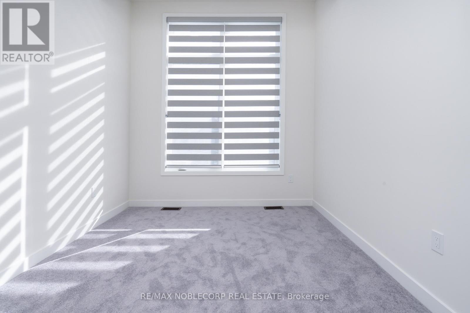 34 Singhampton Road, Vaughan, ON - Indoor Photo Showing Other Room