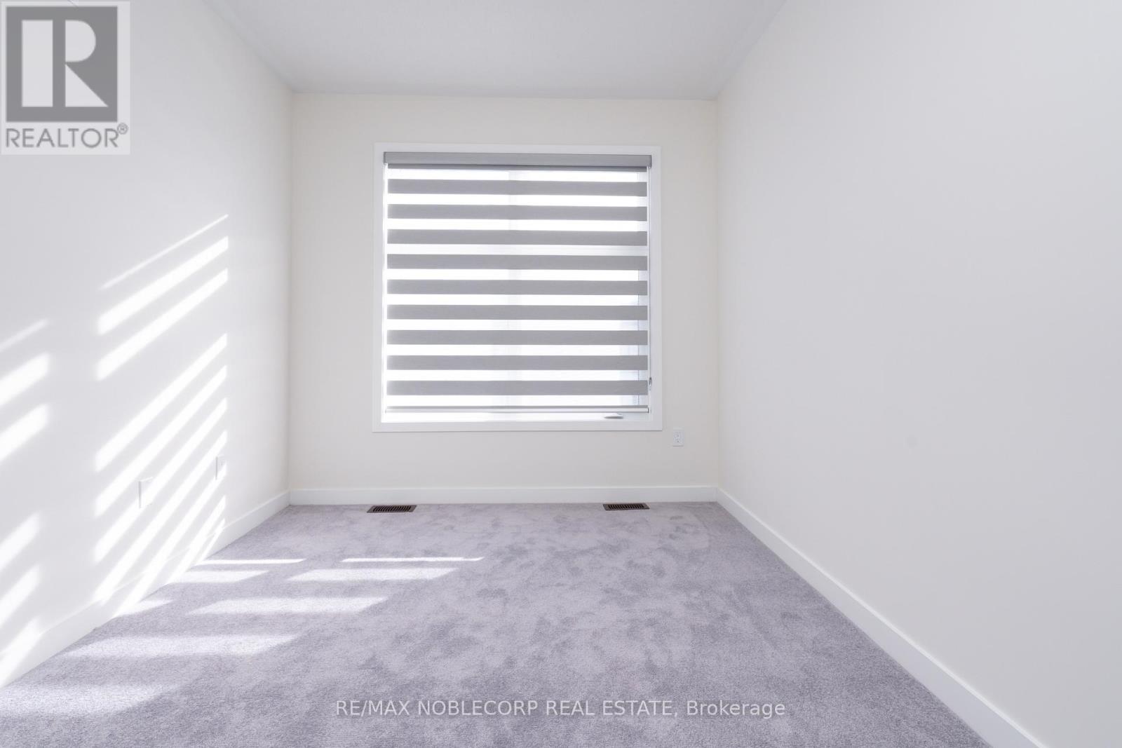 34 Singhampton Road, Vaughan, ON - Indoor Photo Showing Other Room