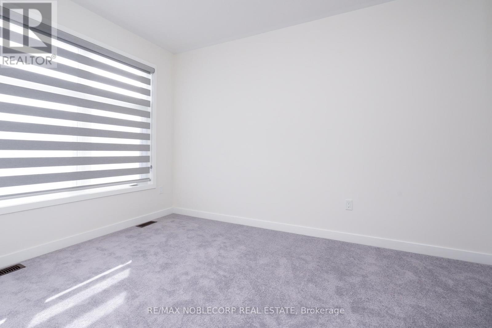 34 Singhampton Road, Vaughan, ON - Indoor Photo Showing Other Room