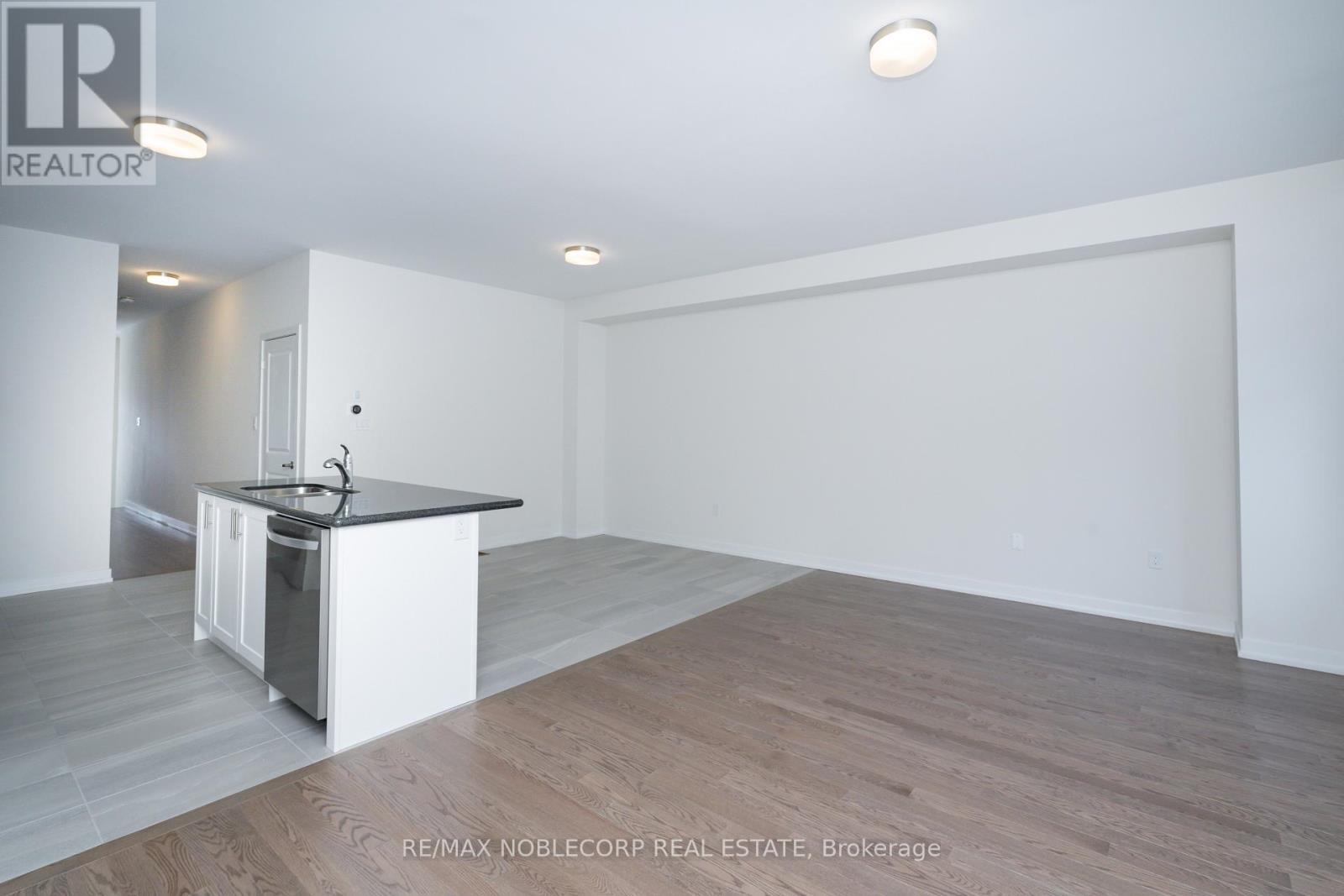 34 Singhampton Road, Vaughan, ON - Indoor