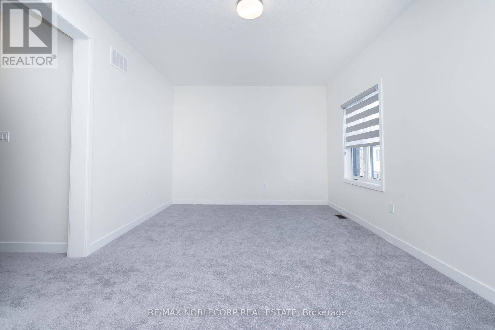 34 Singhampton Road, Vaughan, ON - Indoor Photo Showing Other Room