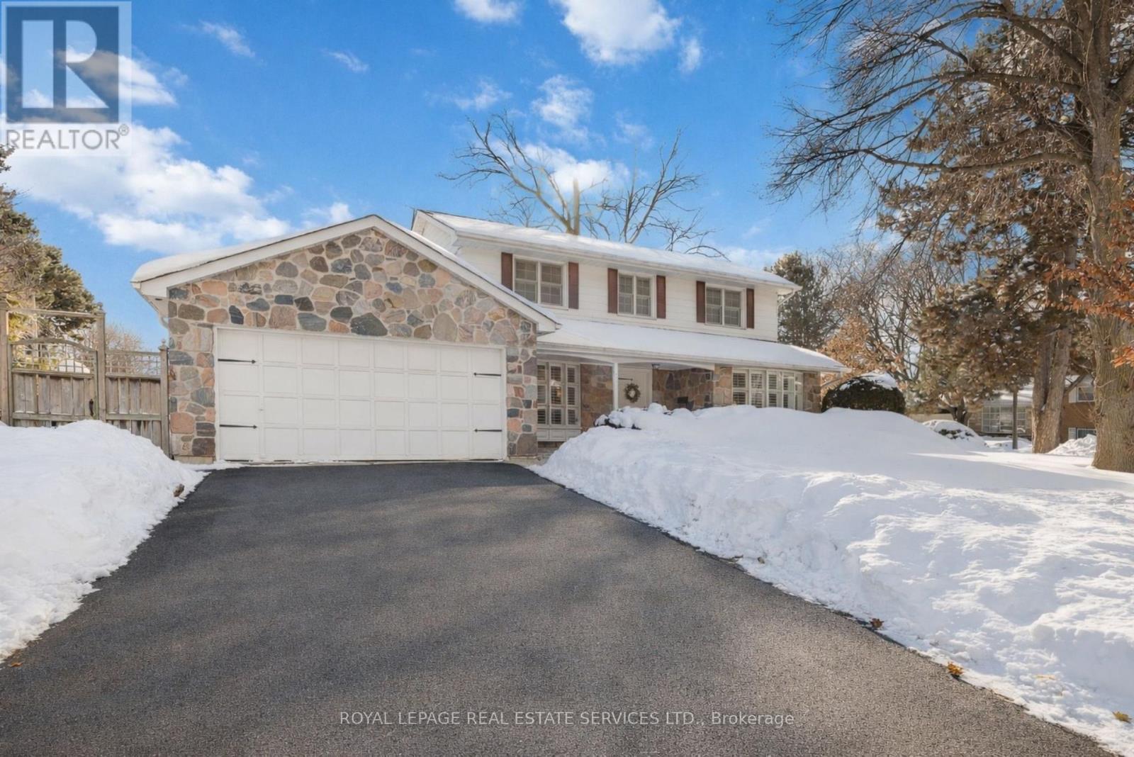2 Cherry Post Crescent, Toronto, ON - Outdoor With Facade