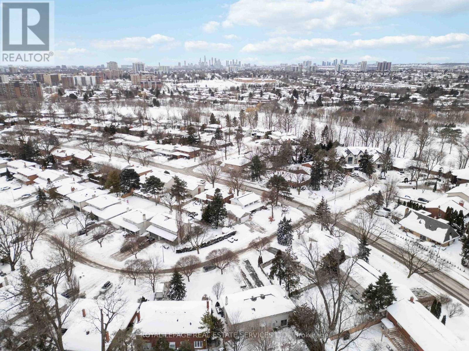 2 Cherry Post Crescent, Toronto, ON - Outdoor With View