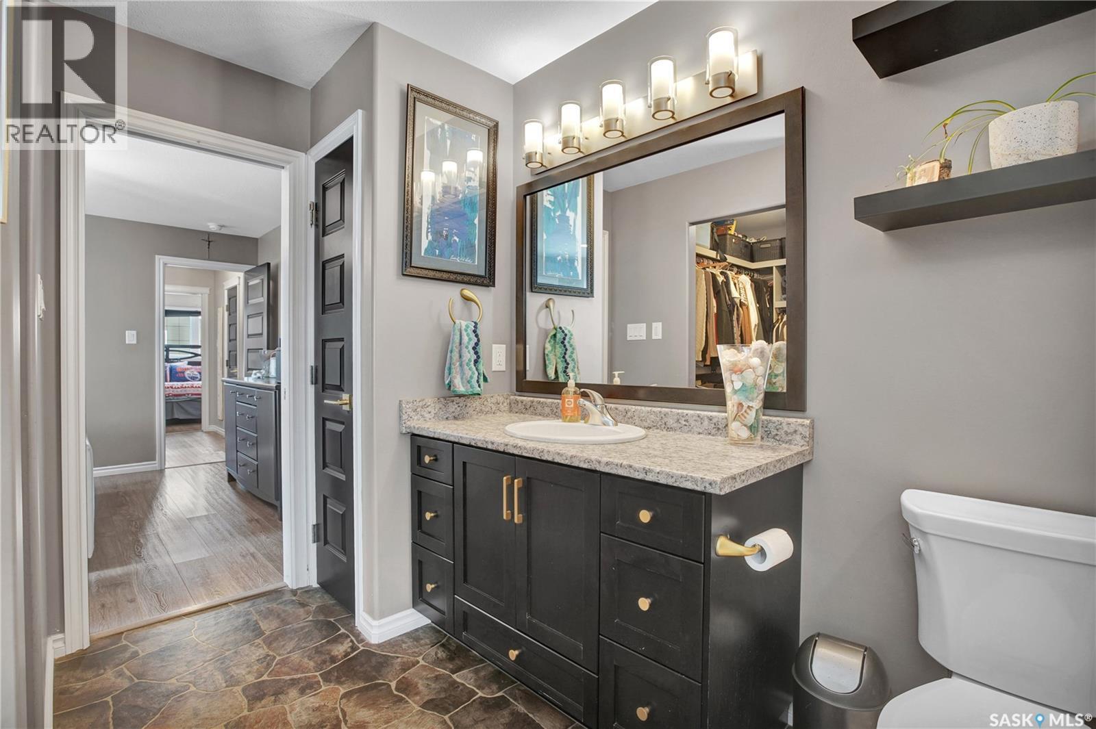 426 Lyle Crescent, Warman, SK - Indoor Photo Showing Bathroom