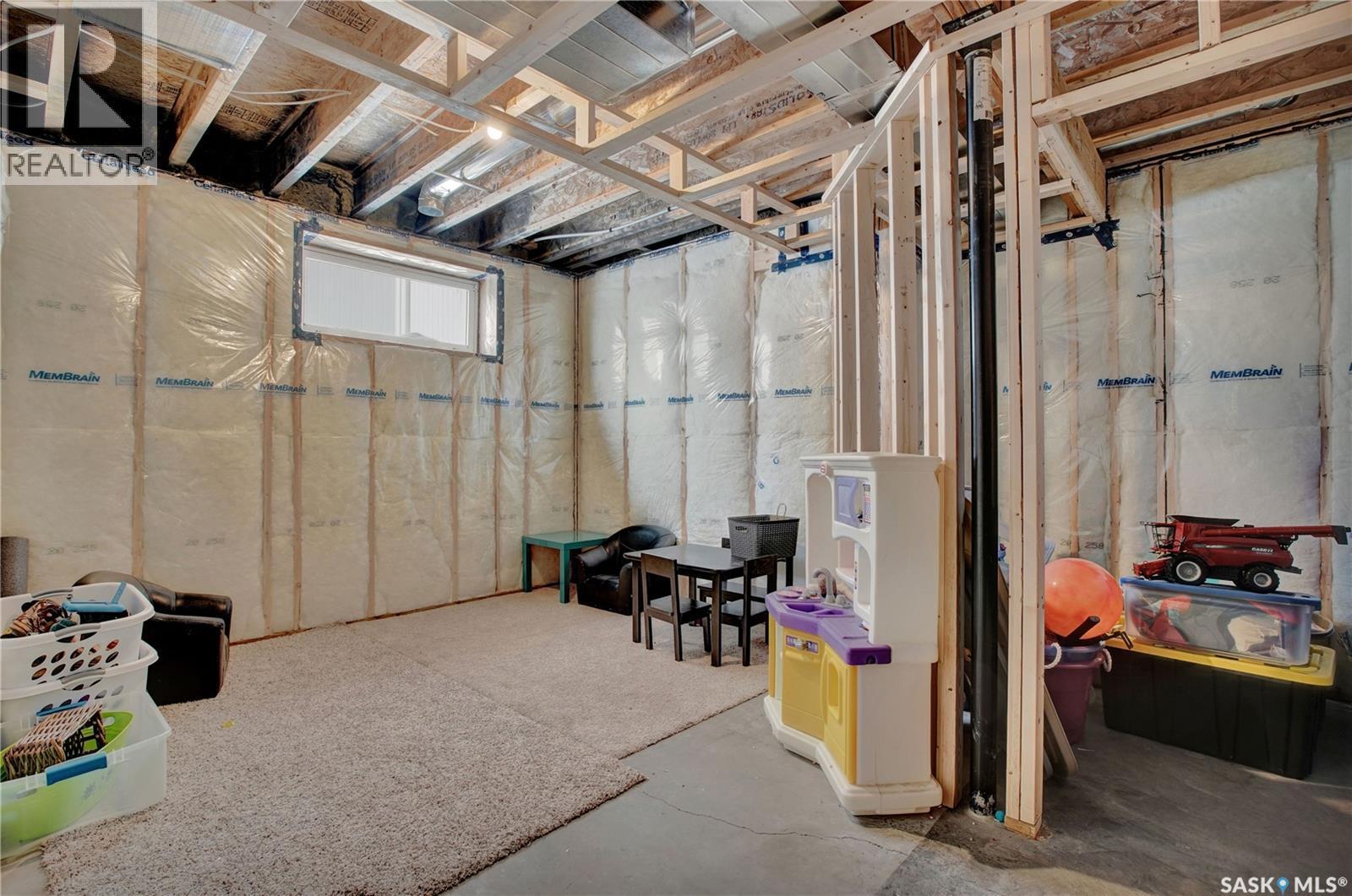 426 Lyle Crescent, Warman, SK - Indoor Photo Showing Basement