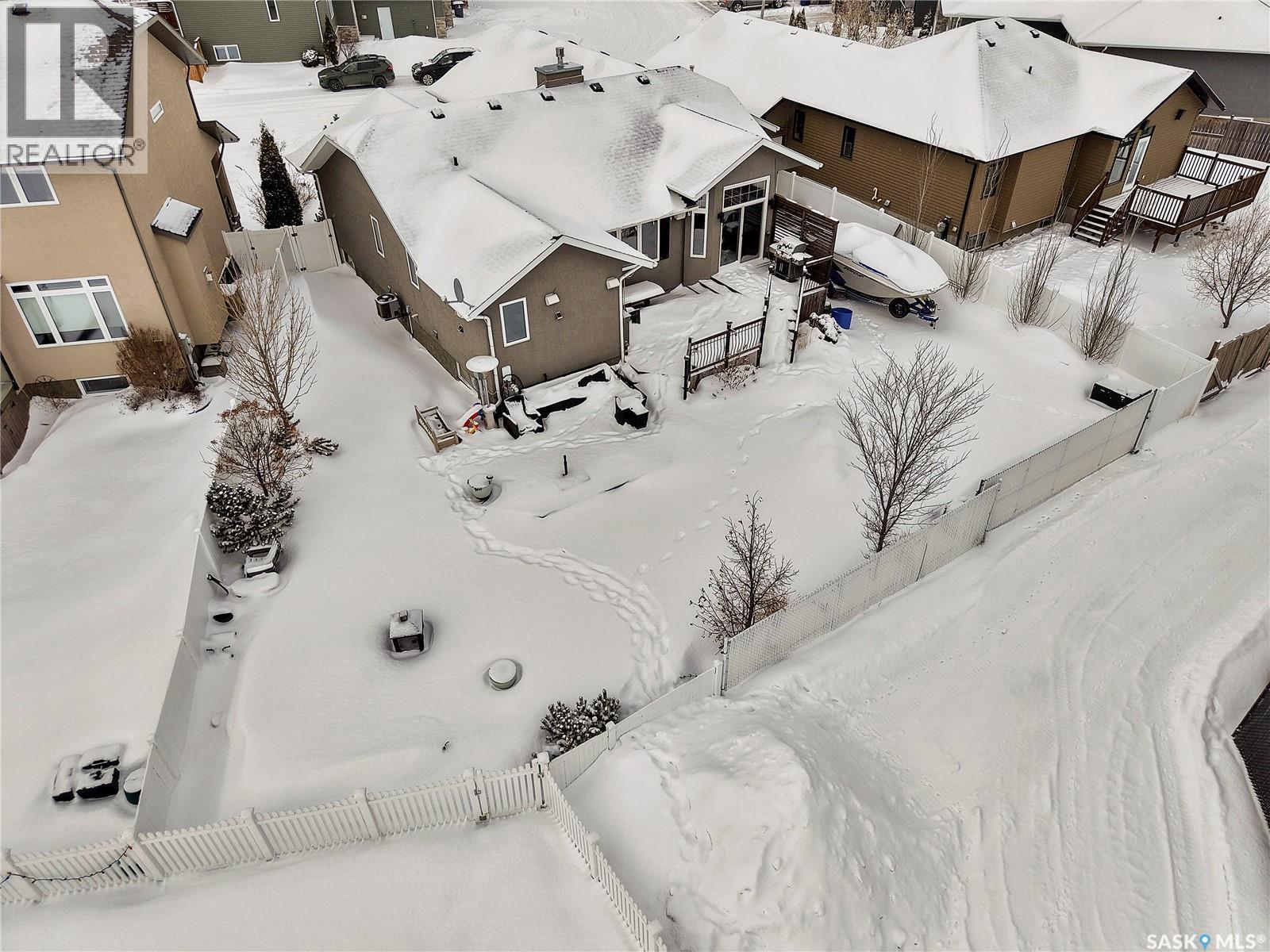 426 Lyle Crescent, Warman, SK - Outdoor