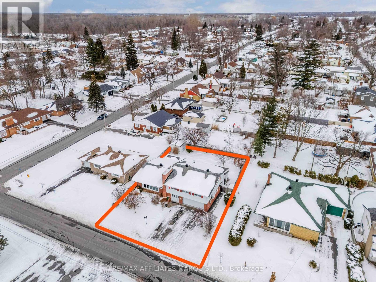 219 Pescod Avenue, Cornwall, ON - Outdoor With View