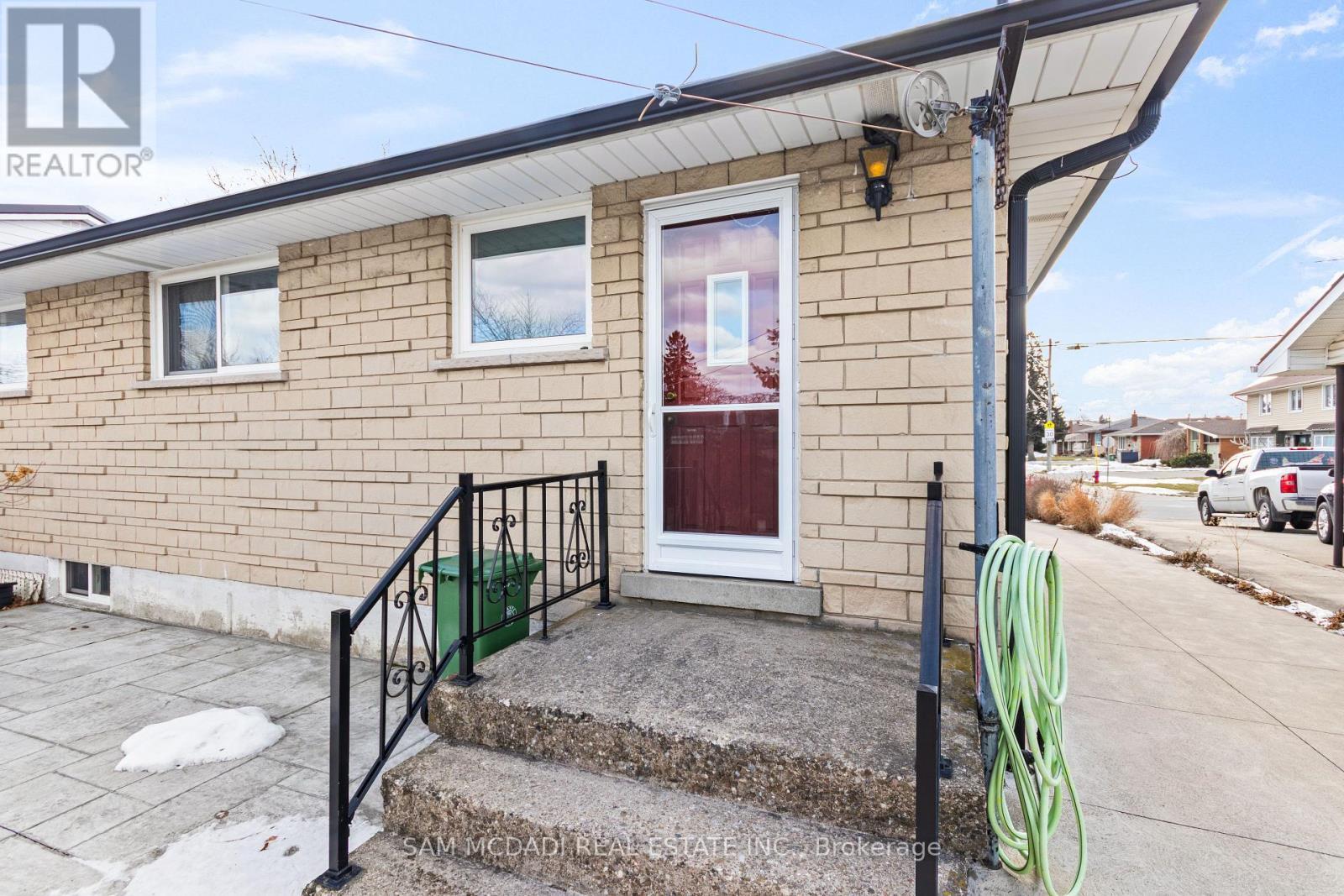 19 Secord Drive, Hamilton, ON - Outdoor With Exterior