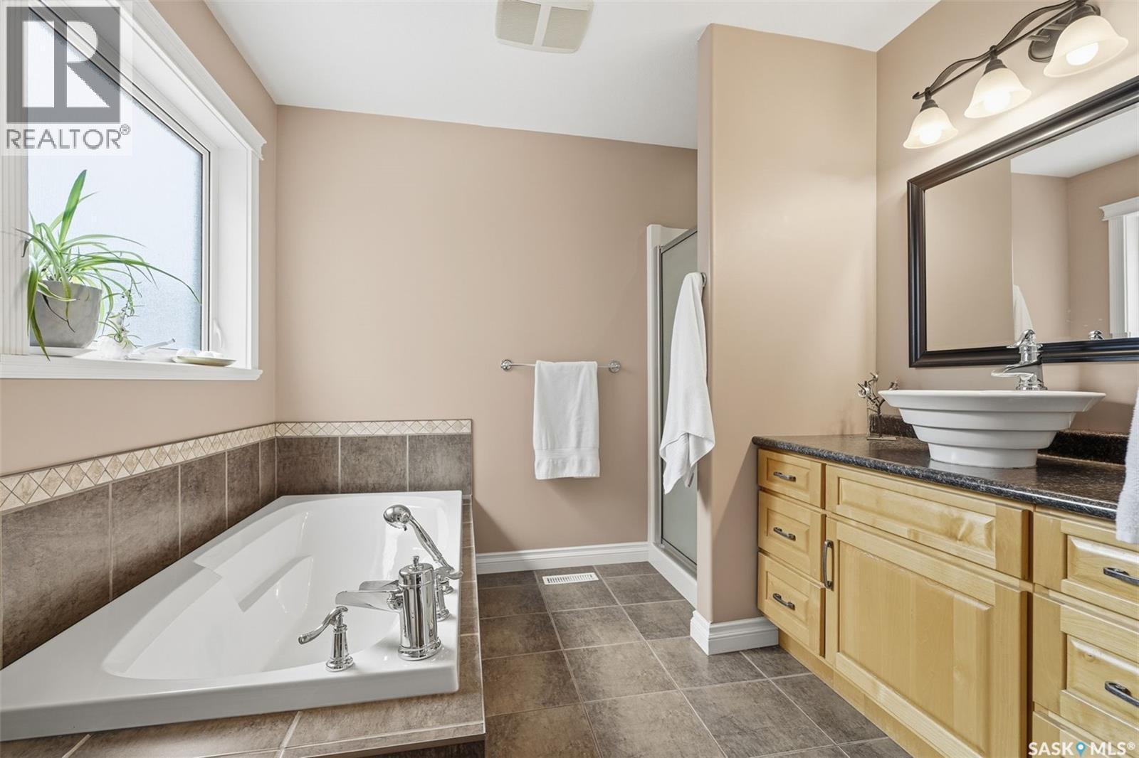 12 Longpre Crescent, Prince Albert, SK - Indoor Photo Showing Bathroom