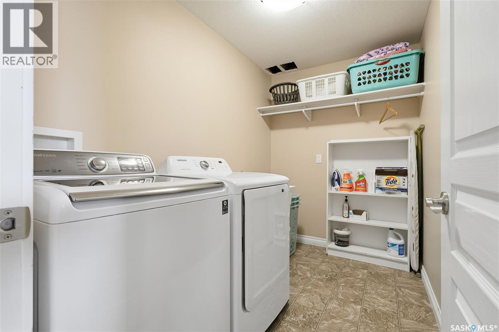 12 Longpre Crescent, Prince Albert, SK - Indoor Photo Showing Laundry Room