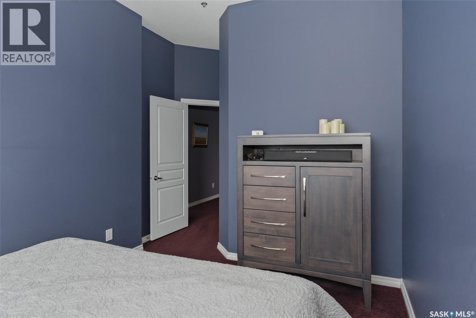 805 1901 Victoria Avenue, Regina, SK - Indoor Photo Showing Bedroom