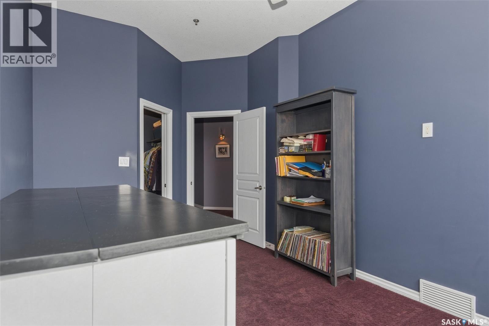 805 1901 Victoria Avenue, Regina, SK - Indoor