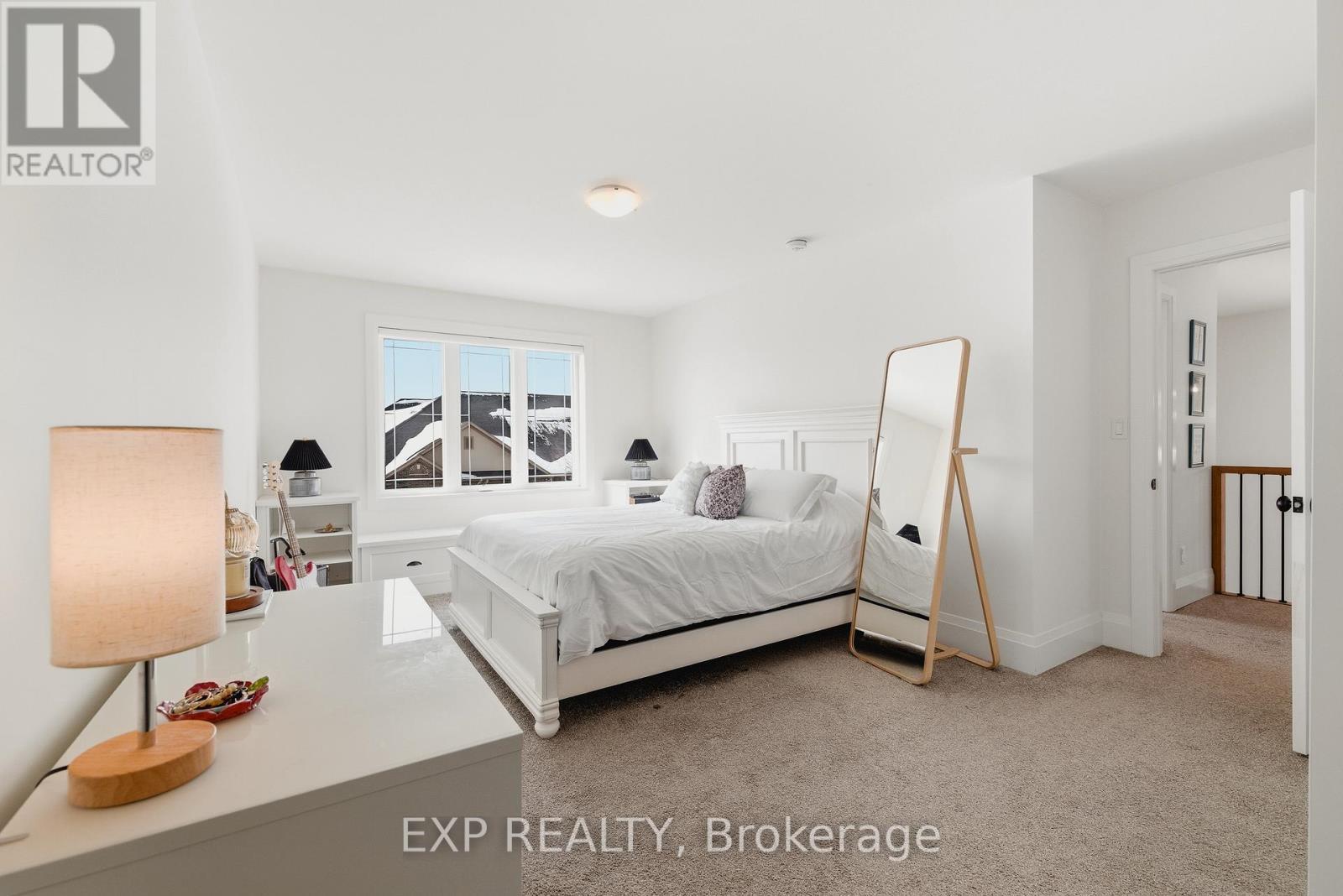 157 Ridgeview Drive, Mapleton, ON - Indoor Photo Showing Bedroom