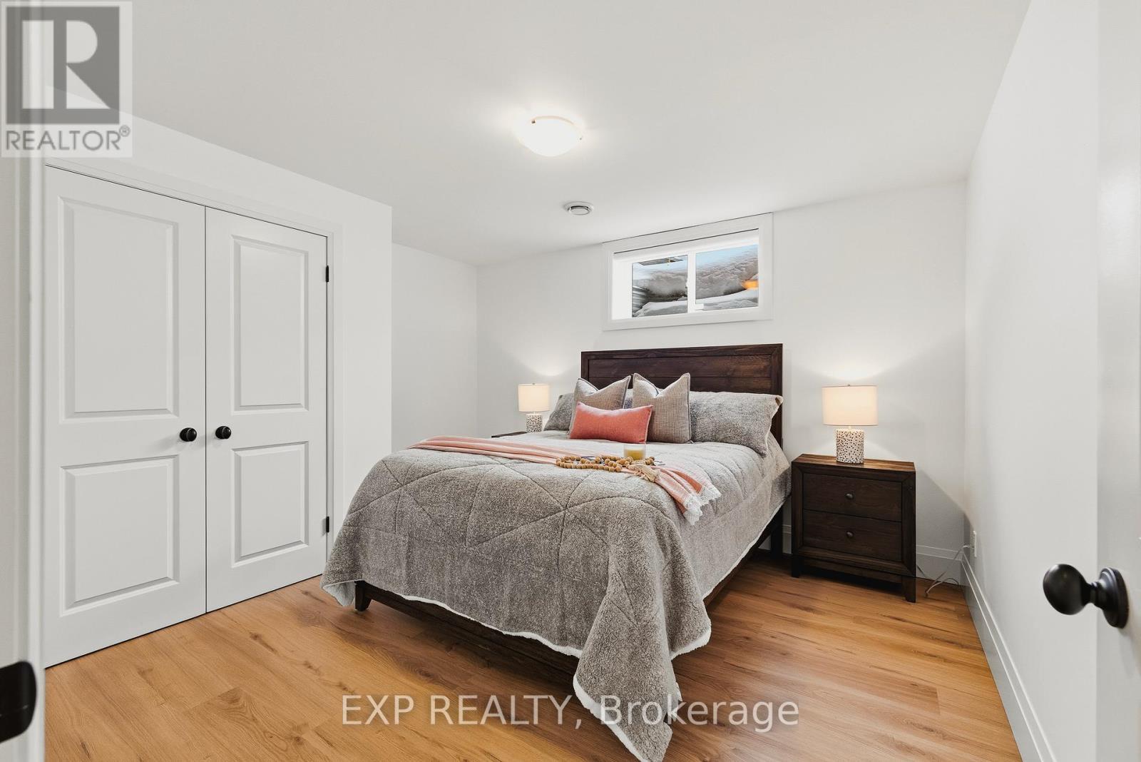 157 Ridgeview Drive, Mapleton, ON - Indoor Photo Showing Bedroom
