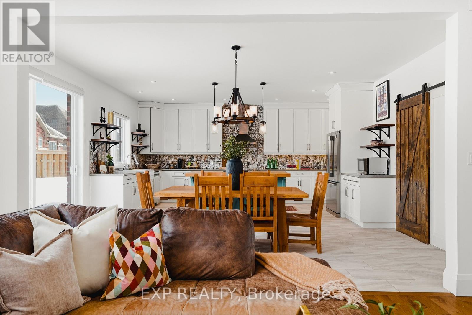 157 Ridgeview Drive, Mapleton, ON - Indoor