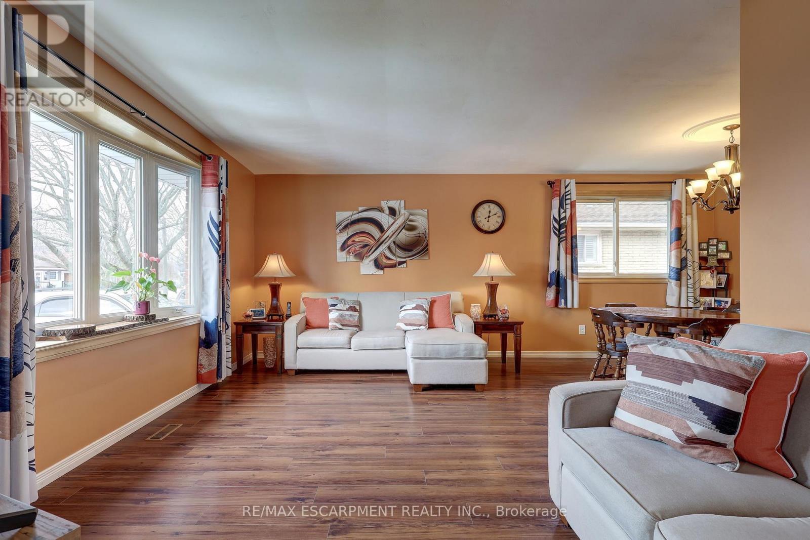 13 Rosemount Crescent, St. Thomas, ON - Indoor Photo Showing Living Room