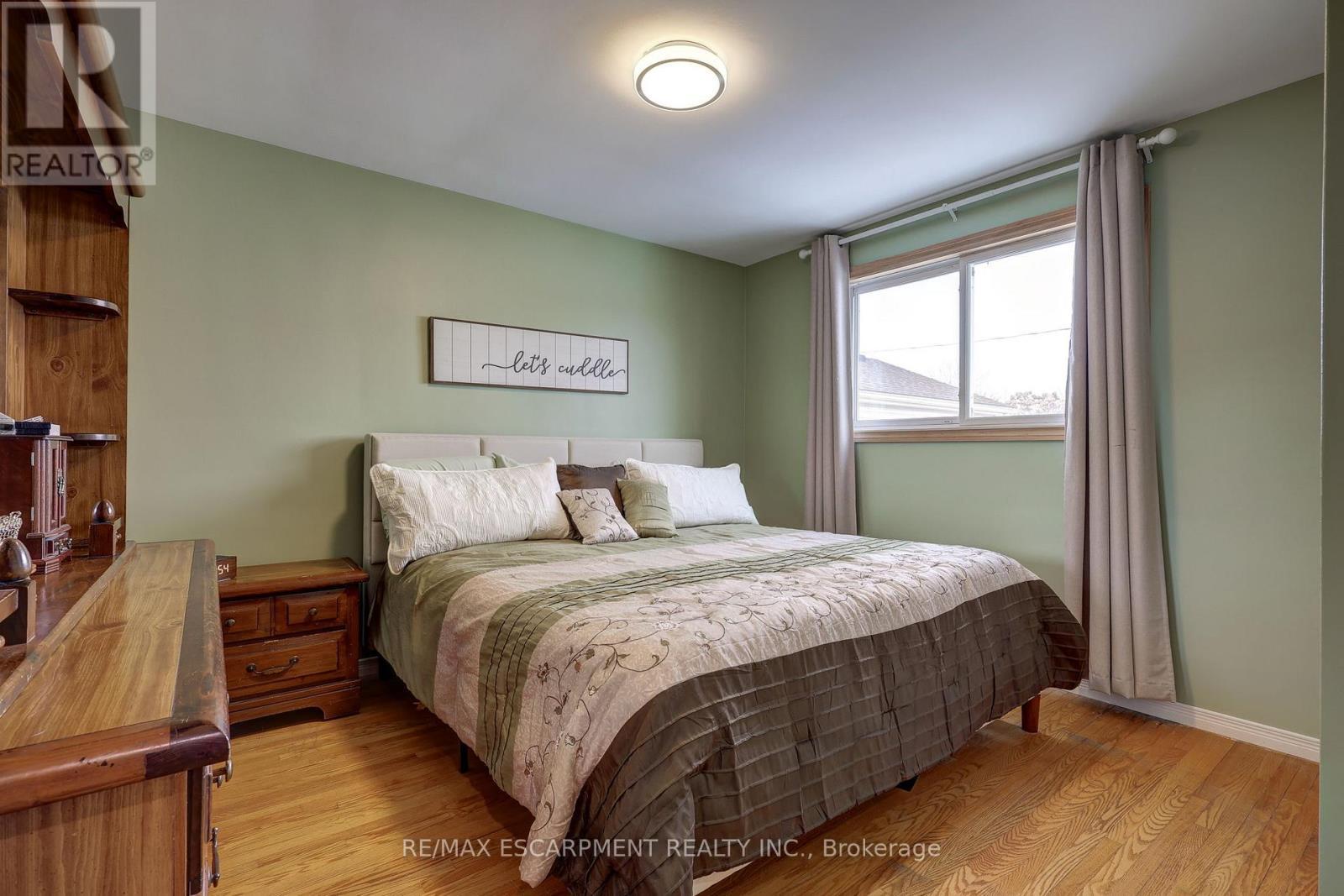 13 Rosemount Crescent, St. Thomas, ON - Indoor Photo Showing Bedroom