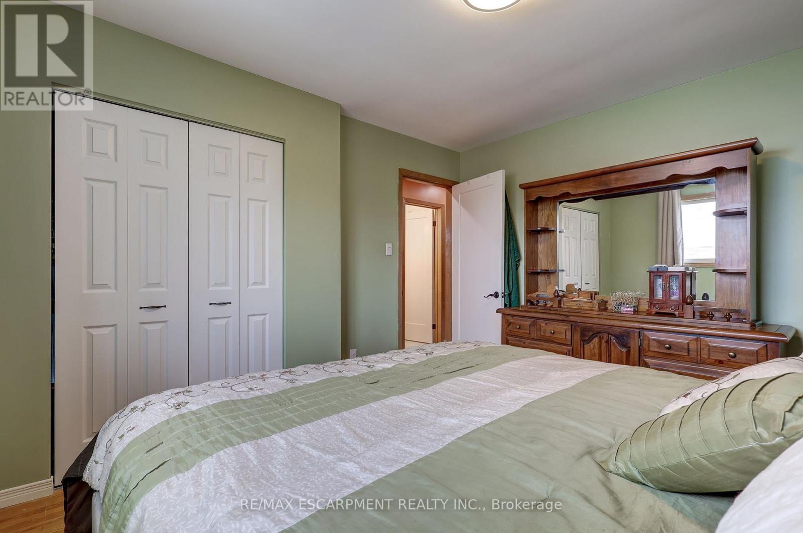 13 Rosemount Crescent, St. Thomas, ON - Indoor Photo Showing Bedroom