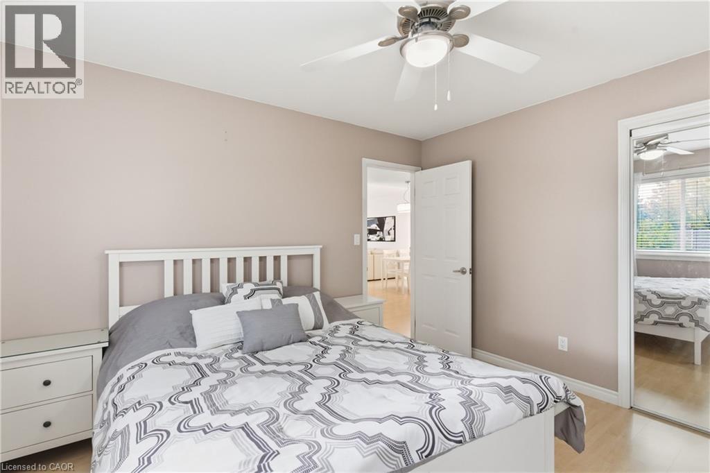 5372 Spruce Avenue, Burlington, ON - Indoor Photo Showing Bedroom