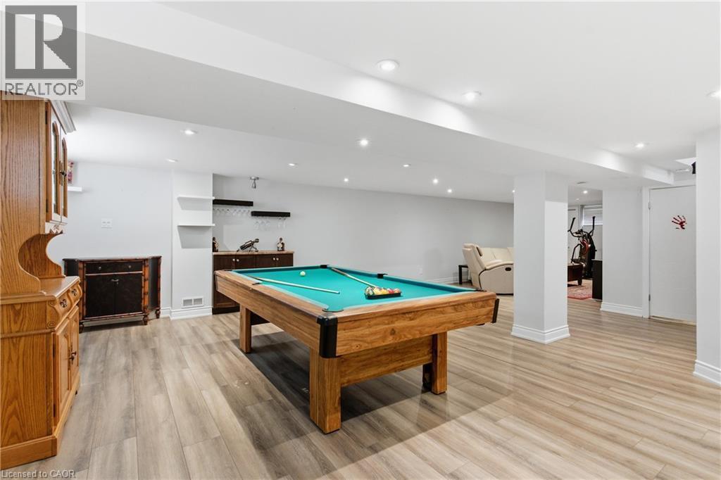 5372 Spruce Avenue, Burlington, ON - Indoor Photo Showing Other Room