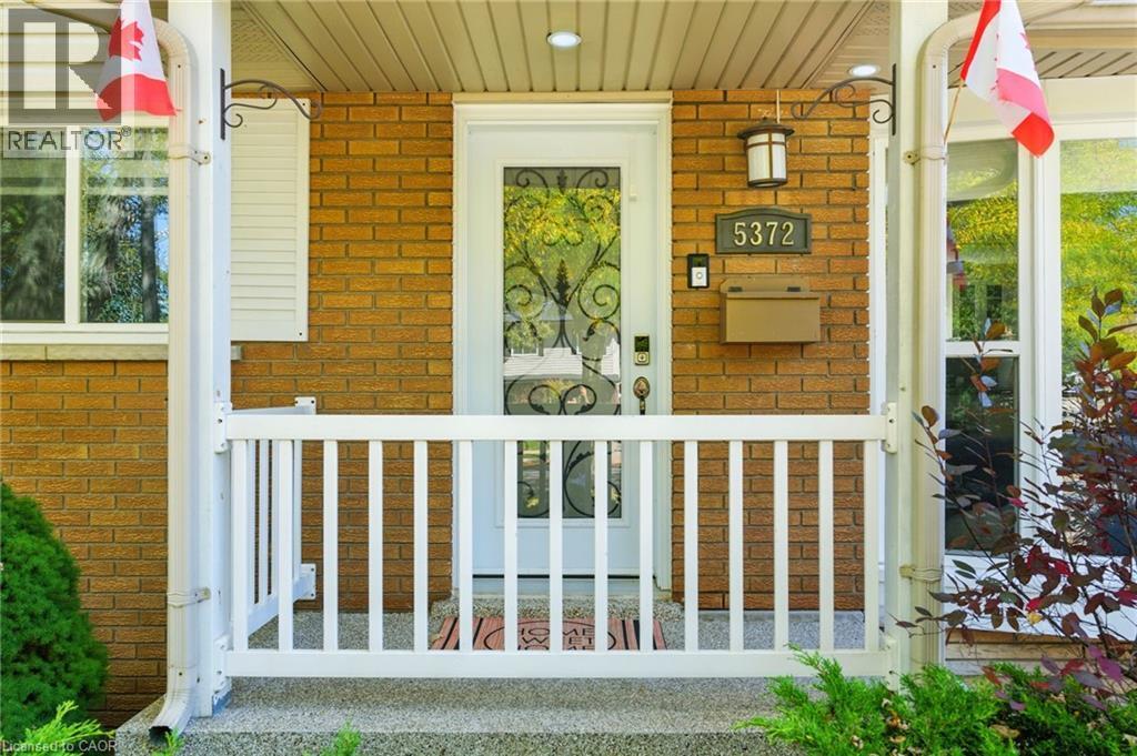 5372 Spruce Avenue, Burlington, ON - Outdoor With Deck Patio Veranda