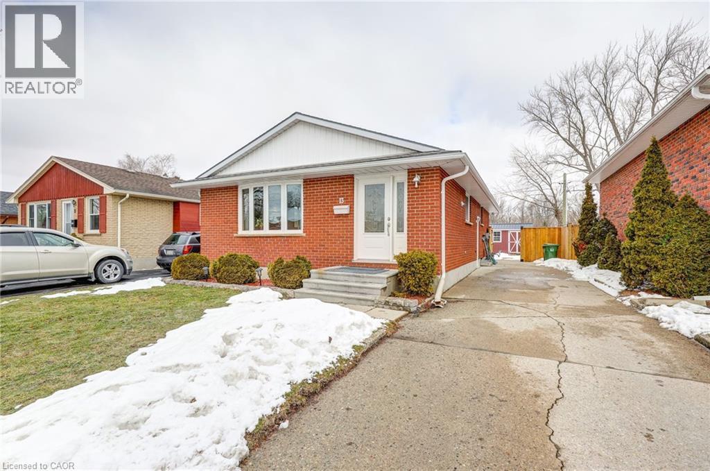 13 Rosemount Crescent, St. Thomas, ON - Outdoor