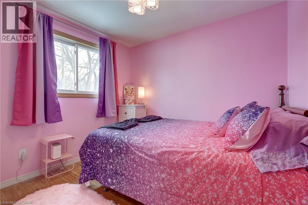 13 Rosemount Crescent, St. Thomas, ON - Indoor Photo Showing Bedroom