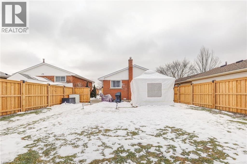 13 Rosemount Crescent, St. Thomas, ON - Outdoor